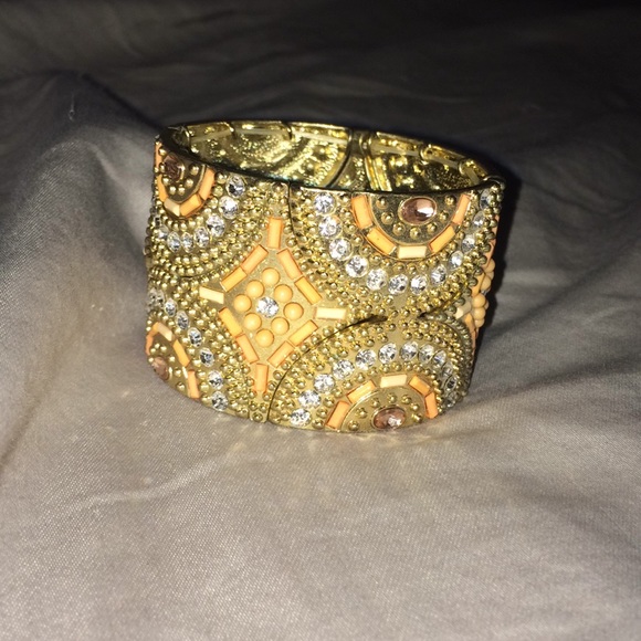 Gold and coral cuff bracelet - Picture 1 of 4